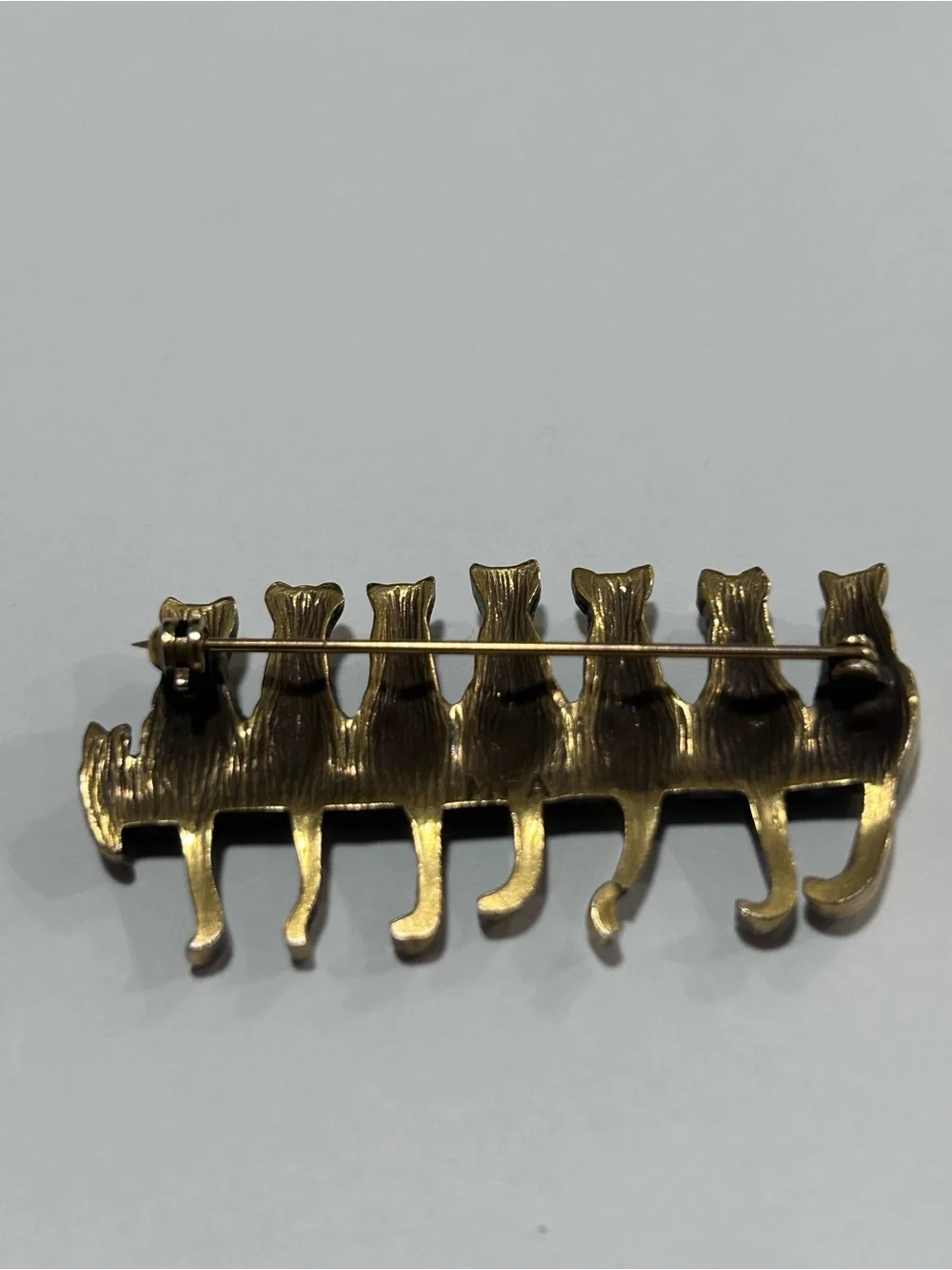 Vintage MFA Cats In A Row Brooch Pin Museum of Fine Arts Boston Gold Tone Gift